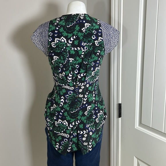 Veronica Beard Willow Silk cap sleeve shirt top Floral V Neck Black Green Sz 2 - Picture 6 of 12